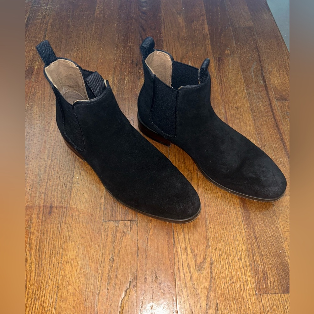 ALDO - Men’s Size US 9 Black Chelsea Boots